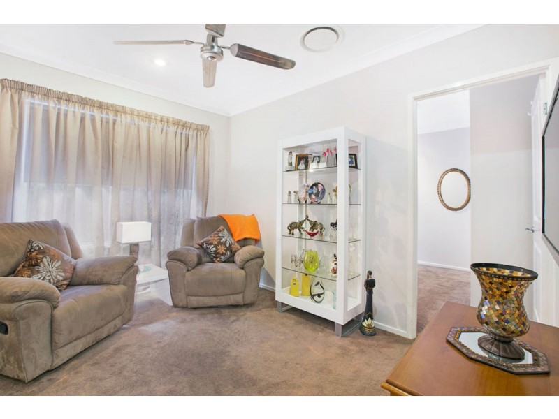 3 Magnetic Place, Redland Bay QLD 4165