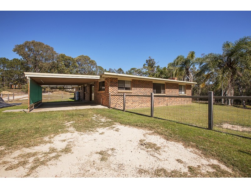 16 Rocky Passage Road, Redland Bay QLD 4165