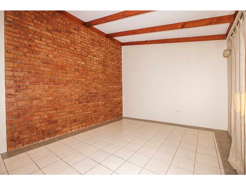 16 Rocky Passage Road, Redland Bay QLD 4165