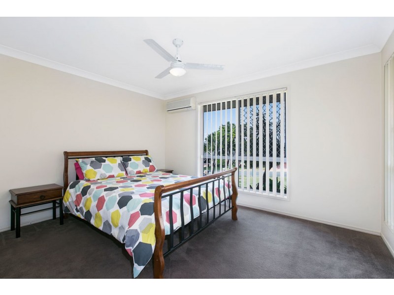19 Daydream Street, Redland Bay QLD 4165