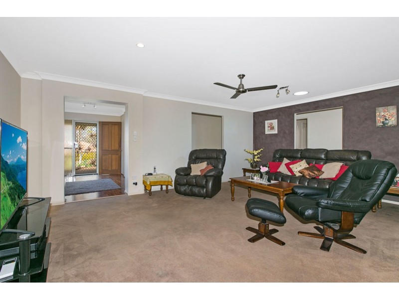 19 Daydream Street, Redland Bay QLD 4165