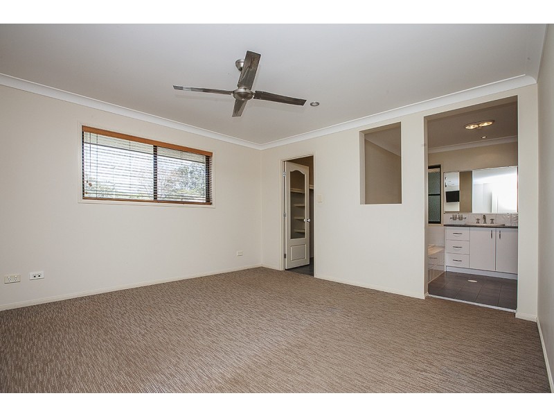 350 Esplanade via Albert Street, Redland Bay QLD 4165