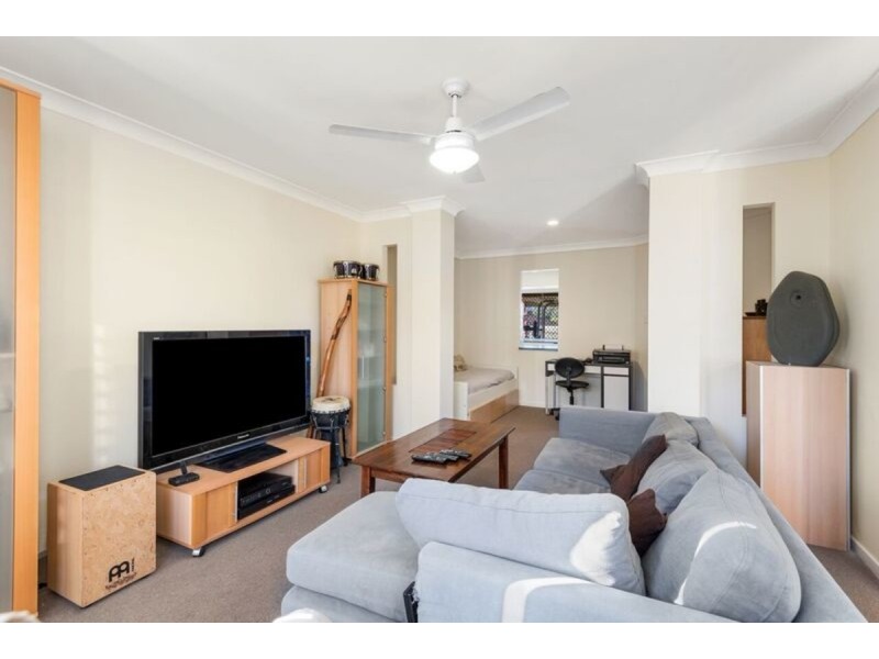 8 Fernwood Court, Victoria Point QLD 4165