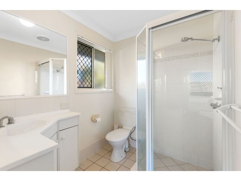 8 Fernwood Court, Victoria Point QLD 4165