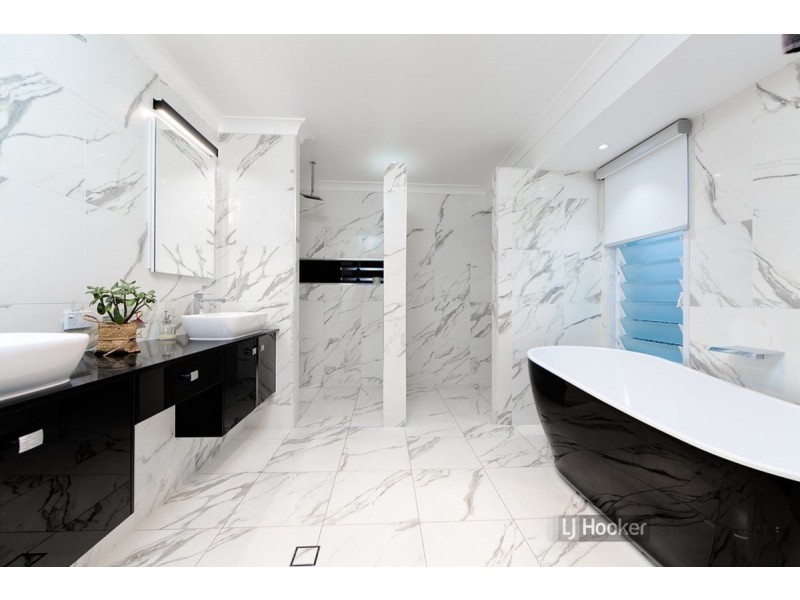 54 Manning Esplanade, Thornlands QLD 4164