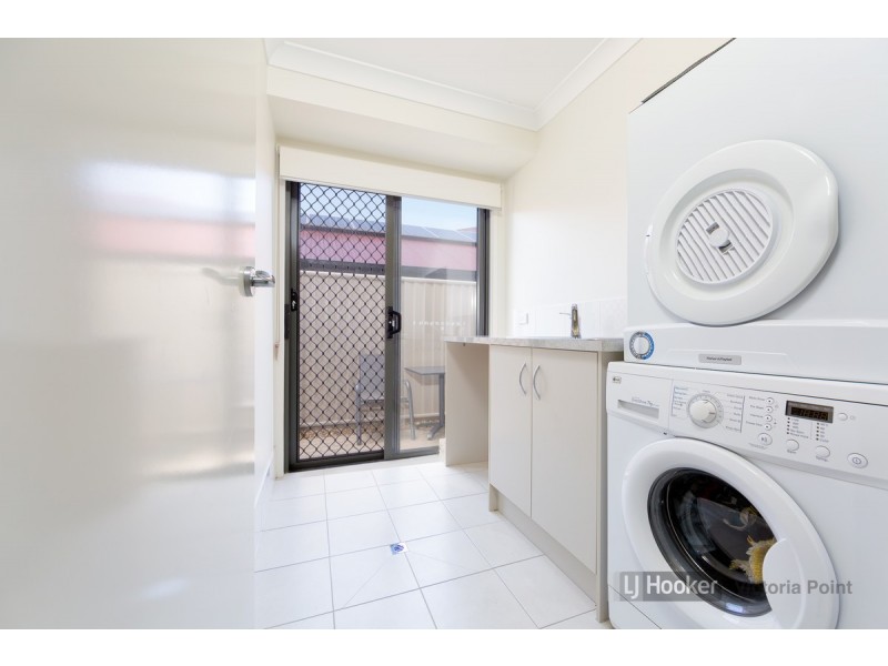 1 Selwyn Close, Victoria Point QLD 4165