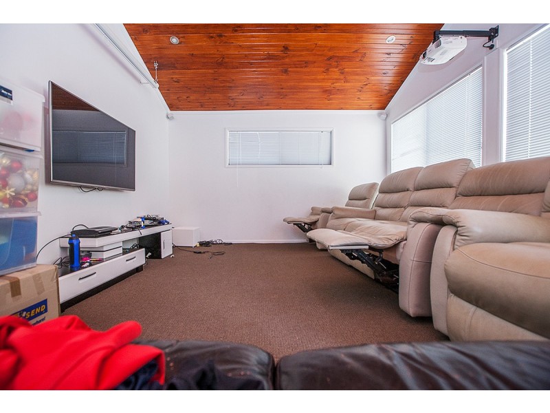 3 Seagull Street, Victoria Point QLD 4165