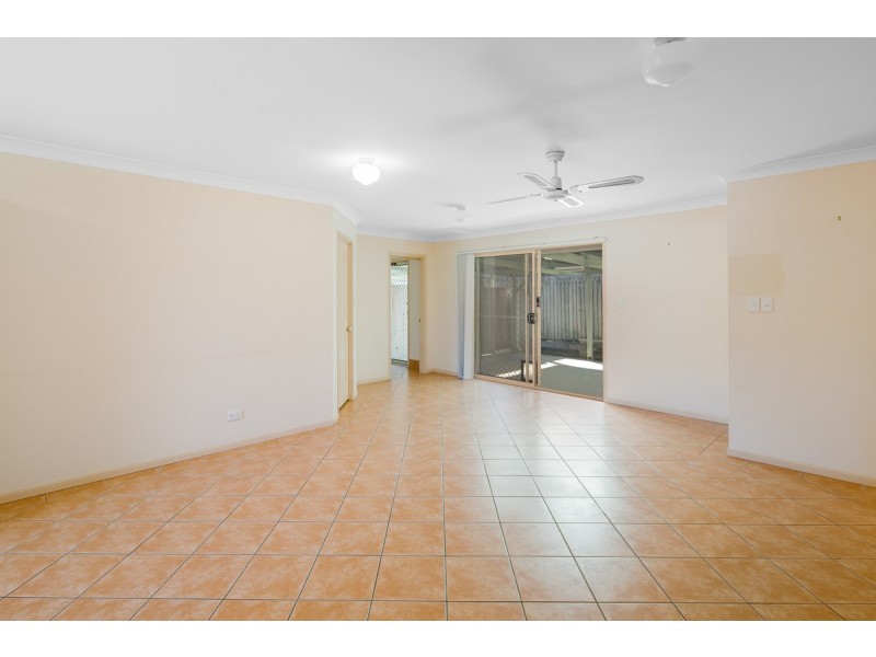 1/67 Benfer Road, Victoria Point QLD 4165