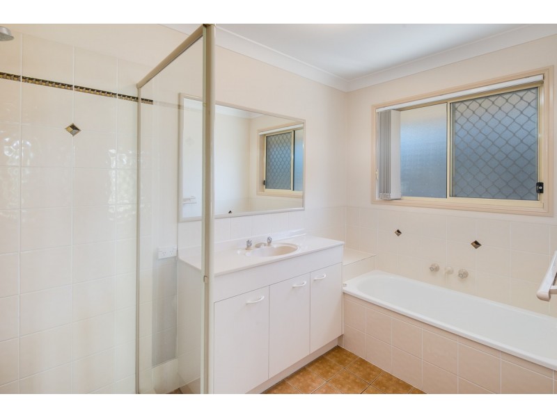 1/67 Benfer Road, Victoria Point QLD 4165