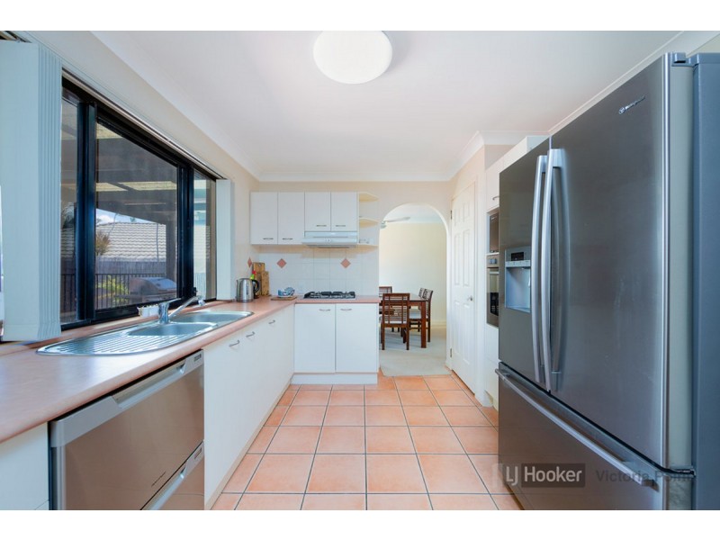 18 Brookvale Drive, Victoria Point QLD 4165