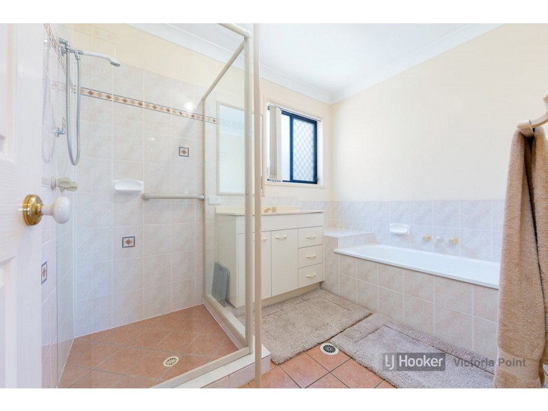 18 Brookvale Drive, Victoria Point QLD 4165