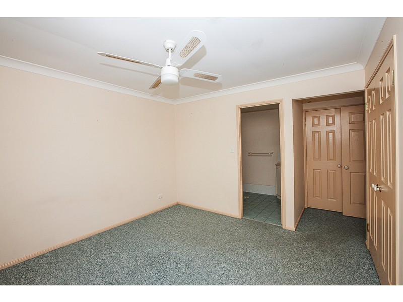 2/67 Benfer Road, Victoria Point QLD 4165