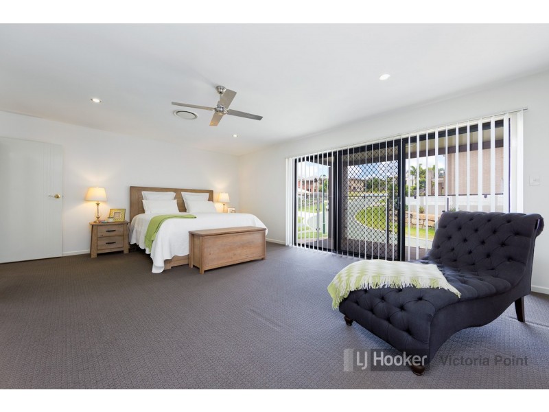 6 Hernandia Place, Mackenzie QLD 4156