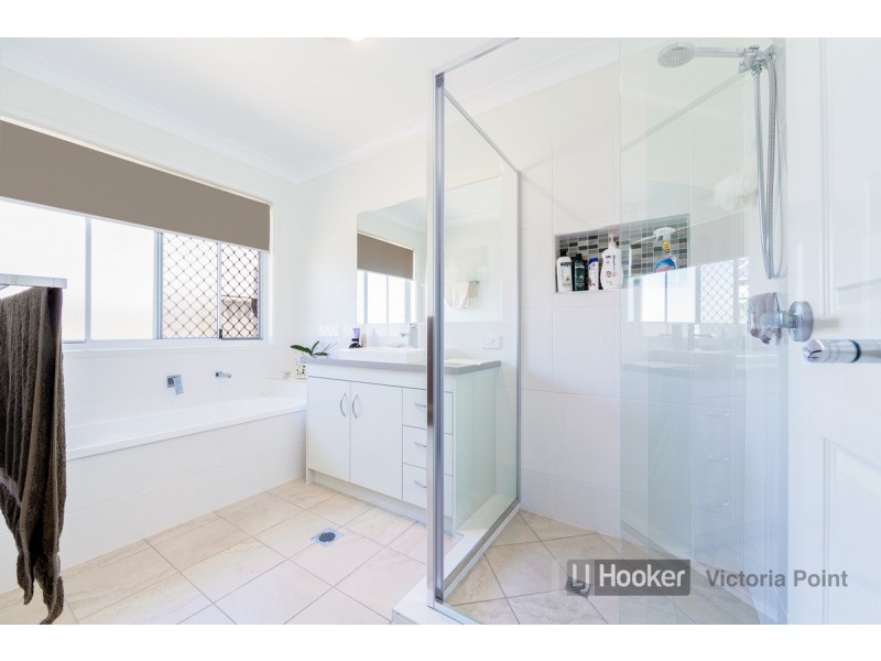 1 Prospect Crescent, Victoria Point QLD 4165