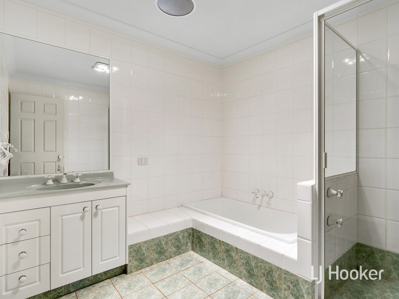 13 Lookout Court, Victoria Point QLD 4165