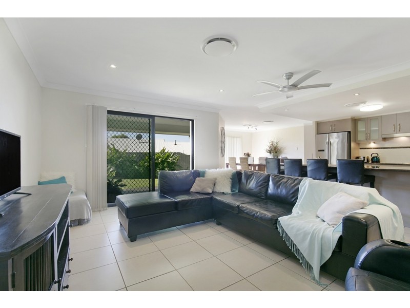 78 Denham Boulevard, Redland Bay QLD 4165