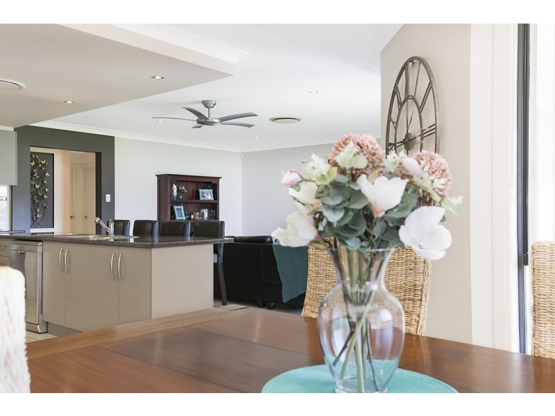 78 Denham Boulevard, Redland Bay QLD 4165