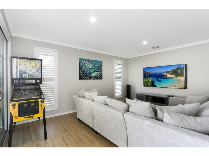 77 Waterville Drive, Thornlands QLD 4164