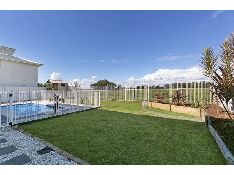 77 Waterville Drive, Thornlands QLD 4164