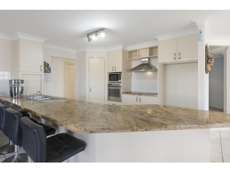 37 Attenborough Circuit, Redland Bay QLD 4165