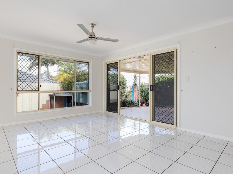 37 Attenborough Circuit, Redland Bay QLD 4165