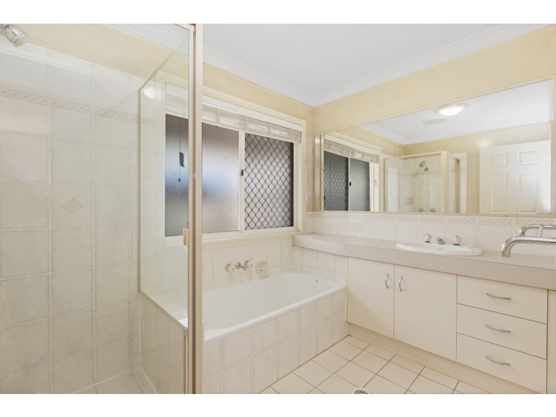 16 Muscat Avenue, Victoria Point QLD 4165