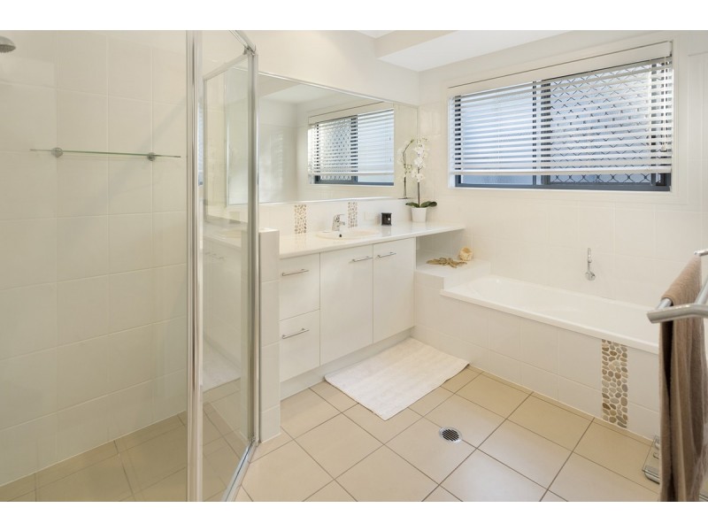 9 Cole Street, Redland Bay QLD 4165