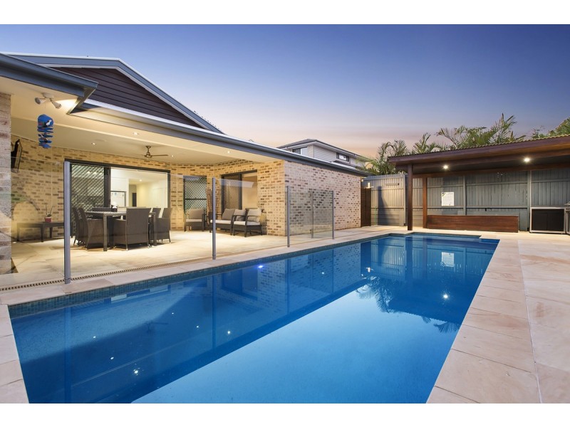 9 Cole Street, Redland Bay QLD 4165