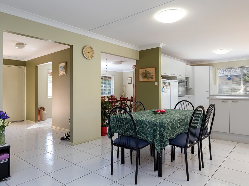 11 Trafalgar Drive, Victoria Point QLD 4165