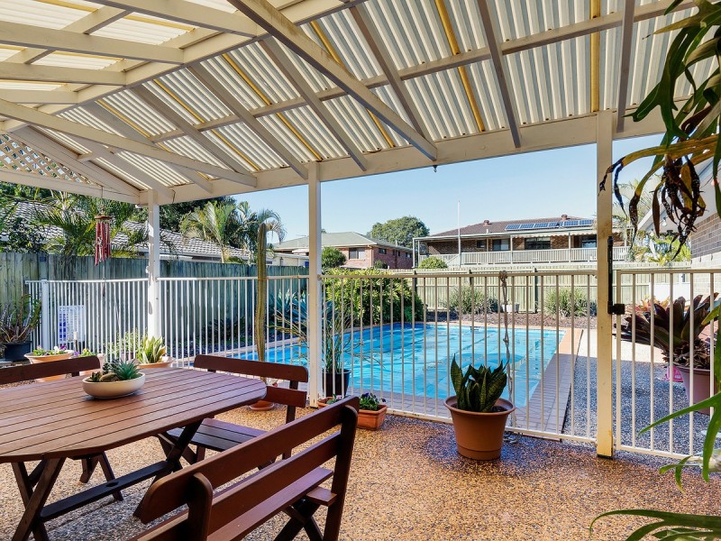 11 Trafalgar Drive, Victoria Point QLD 4165