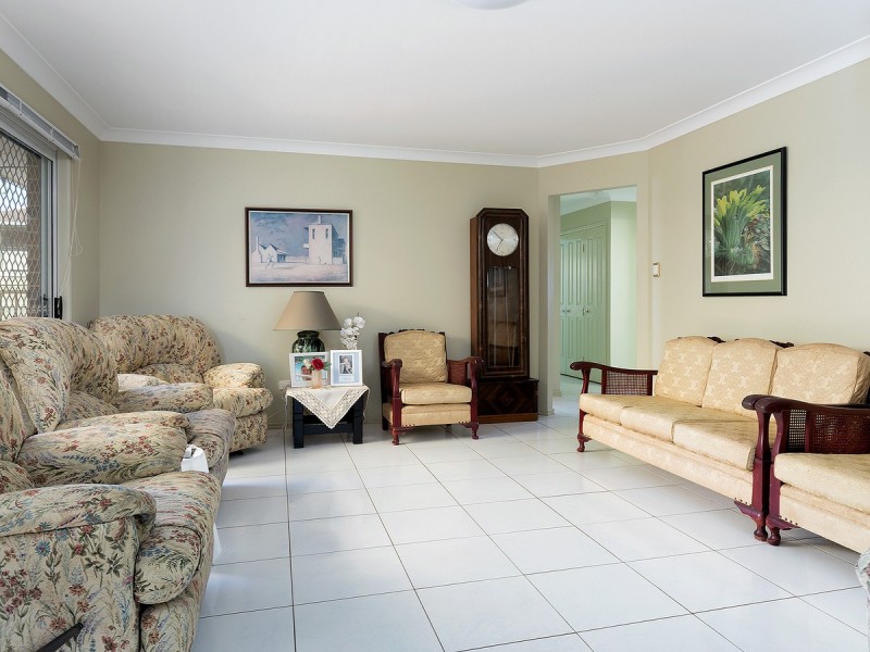 11 Trafalgar Drive, Victoria Point QLD 4165