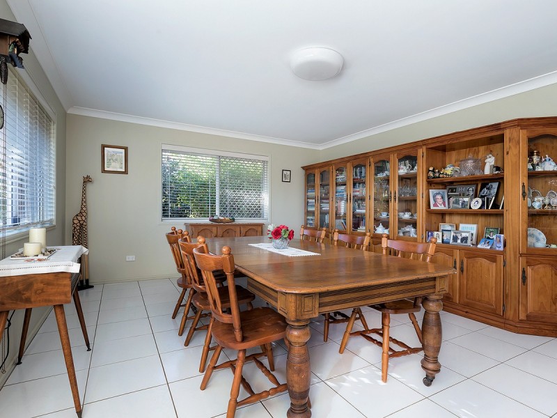 11 Trafalgar Drive, Victoria Point QLD 4165
