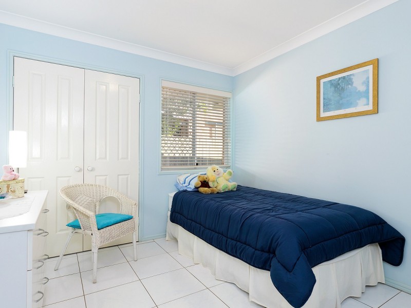 11 Trafalgar Drive, Victoria Point QLD 4165