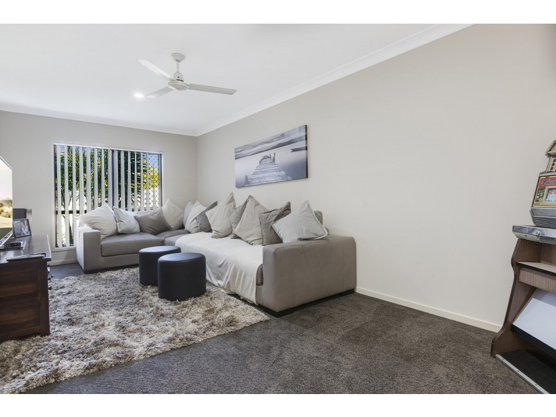 1 Camphor Court, Victoria Point QLD 4165