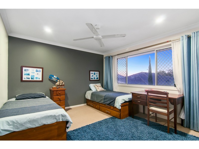 16 Acer Place, Redland Bay QLD 4165