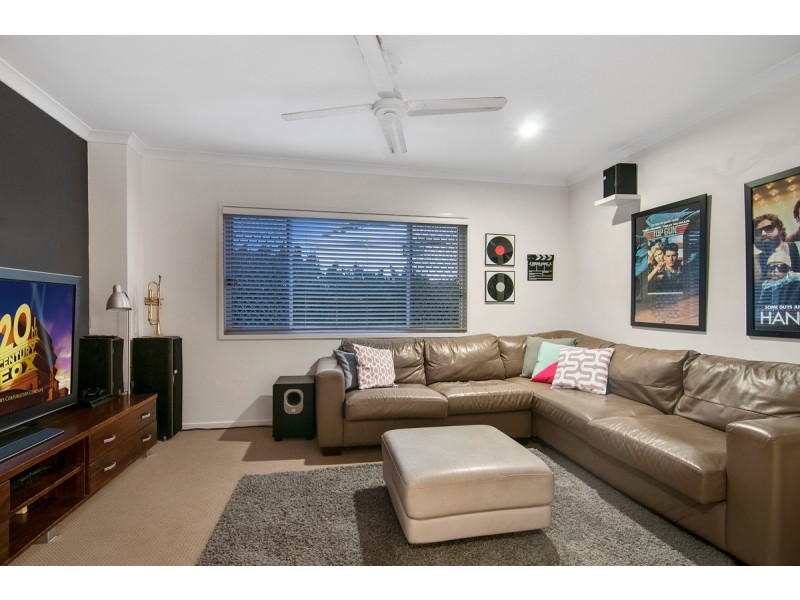 16 Acer Place, Redland Bay QLD 4165