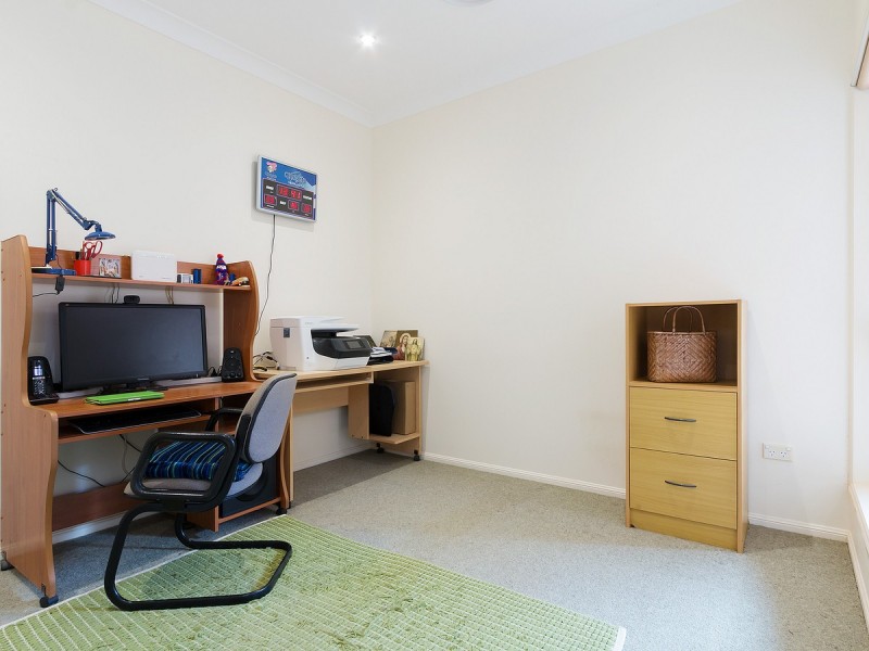 3 Pitman Place, Redland Bay QLD 4165