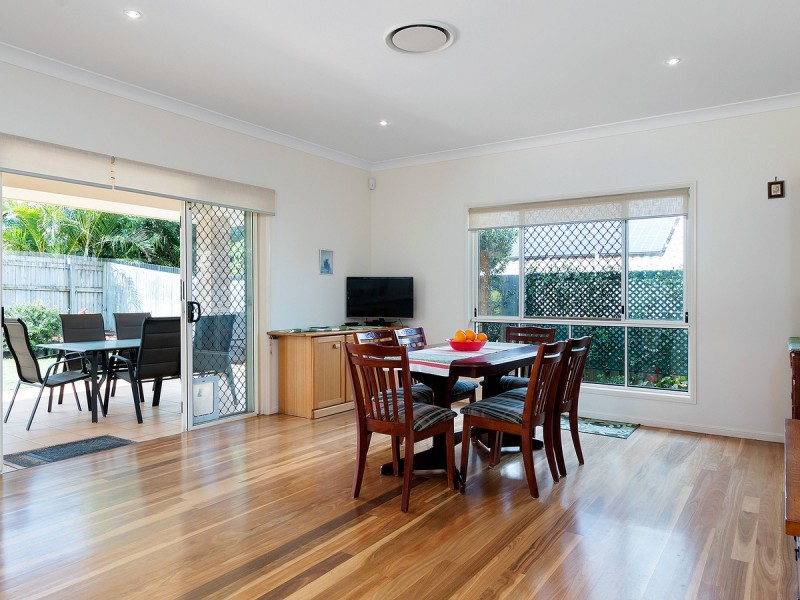 3 Pitman Place, Redland Bay QLD 4165