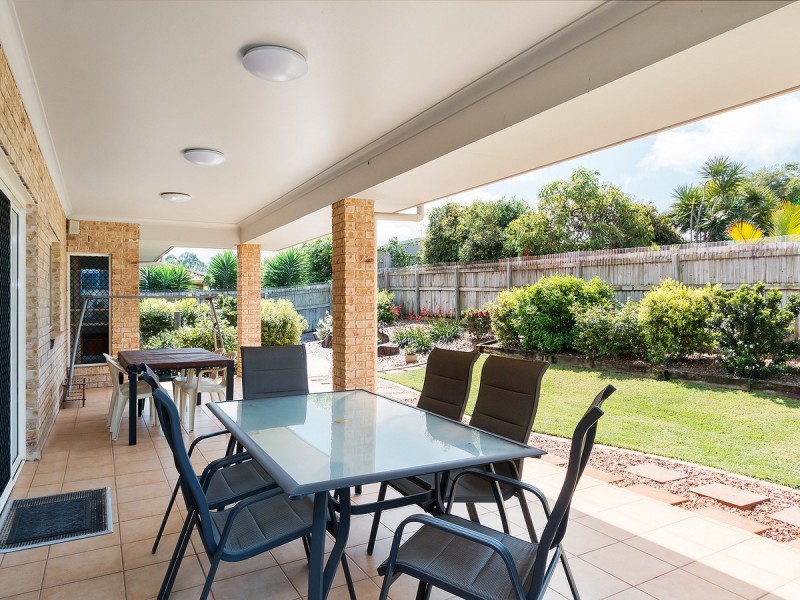 3 Pitman Place, Redland Bay QLD 4165