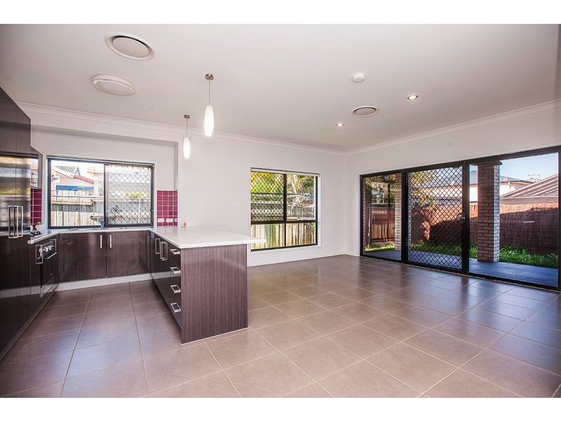 2/70 Lawn Terrace, Capalaba QLD 4157