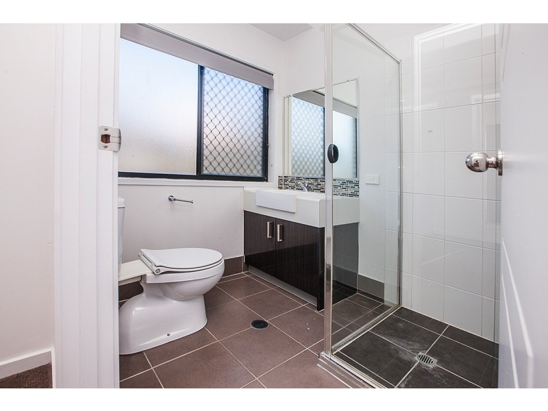 2/70 Lawn Terrace, Capalaba QLD 4157