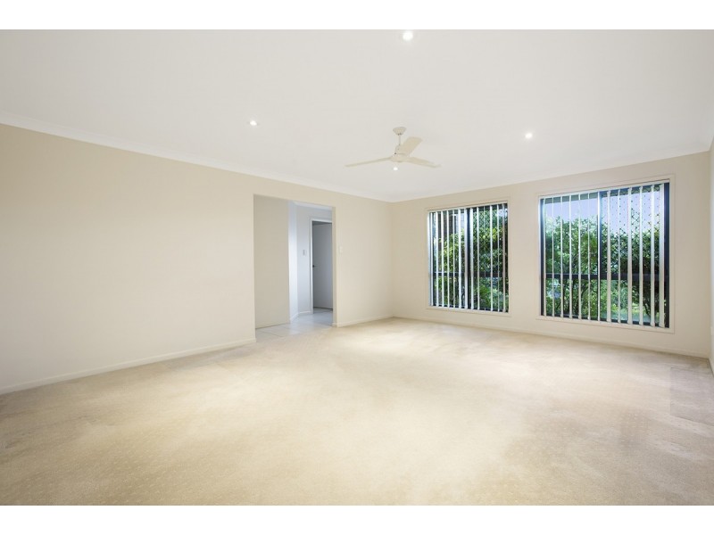 66 Sunningdale Drive, Redland Bay QLD 4165