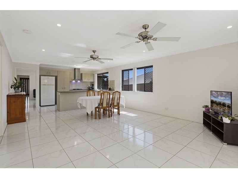 28 Park Edge Place, Redland Bay QLD 4165