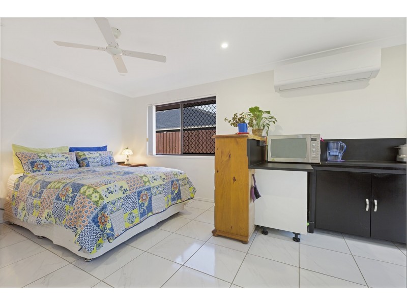 28 Park Edge Place, Redland Bay QLD 4165