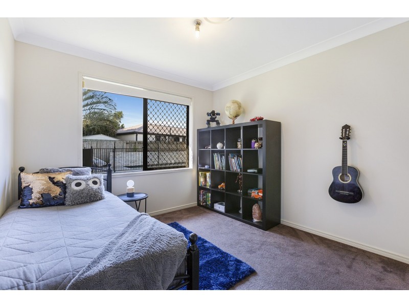 47 Sunningdale Drive, Redland Bay QLD 4165