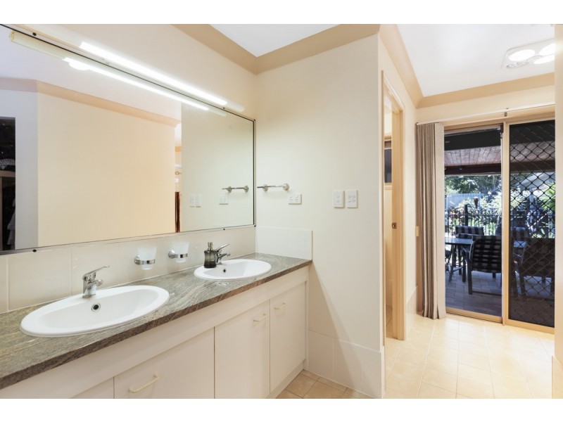 11 Jordana Court, Victoria Point QLD 4165