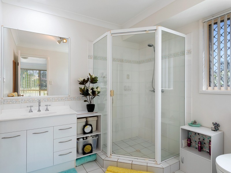 27 Daysland Street, Victoria Point QLD 4165