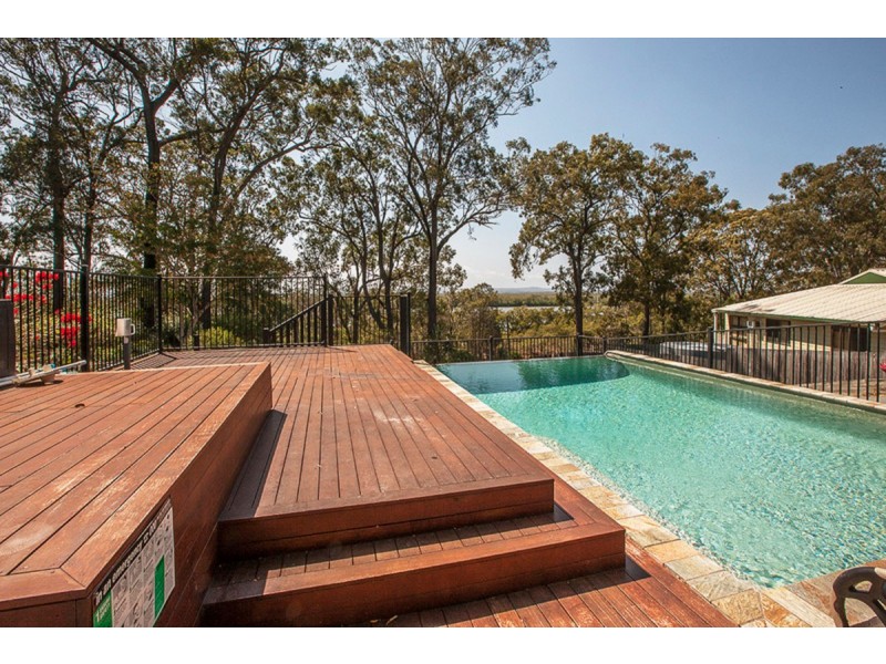 350 Esplanade via Albert Street, Redland Bay QLD 4165