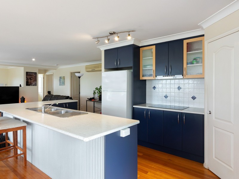 350 Esplanade via Albert Street, Redland Bay QLD 4165