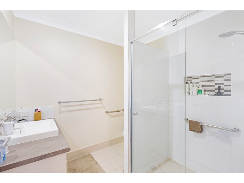 9 Isla Avenue, Redland Bay QLD 4165